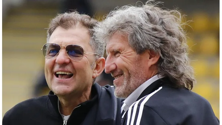 Mosa y Morón siguen viendo el tema de los refuerzos en Colo Colo.