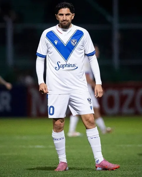 Diego Valdés se llenó de elogios en el triunfo de Vélez