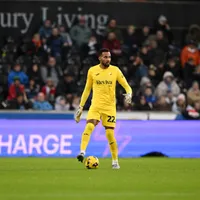 Destacado en Inglaterra: Lawrence Vigouroux se posiciona como uno de los mejores porteros de la Championship