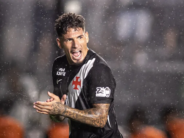 Respaldado por su técnico: Alan Saldivia recibe elogios de Fernando Diniz