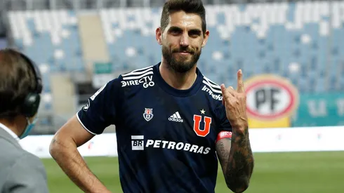 Joaquín Larrivey no se olvida de Universidad de Chile.
