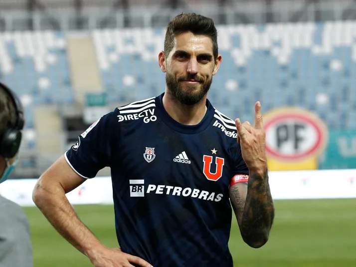 El mensaje de felicitación de Larrivey a inesperado jugador de la U: "Partidazo"