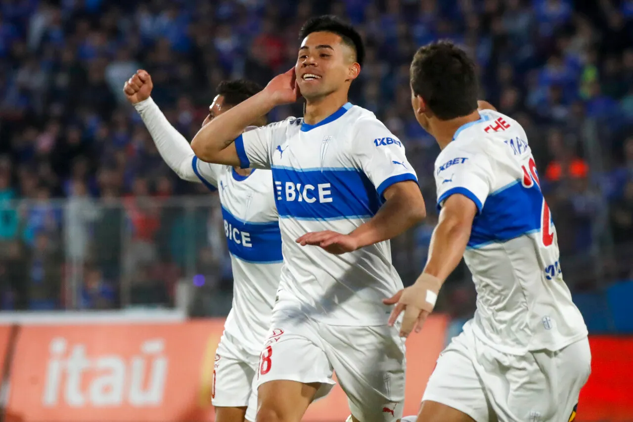 Alexander Aravena descartó fichar por Colo Colo (Photosport).