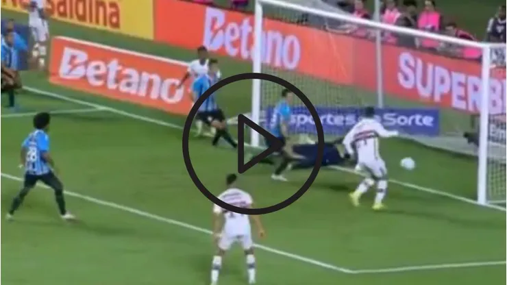 Gonzalo Tapia protagonizó un insólito fallo en el fútbol brasileño