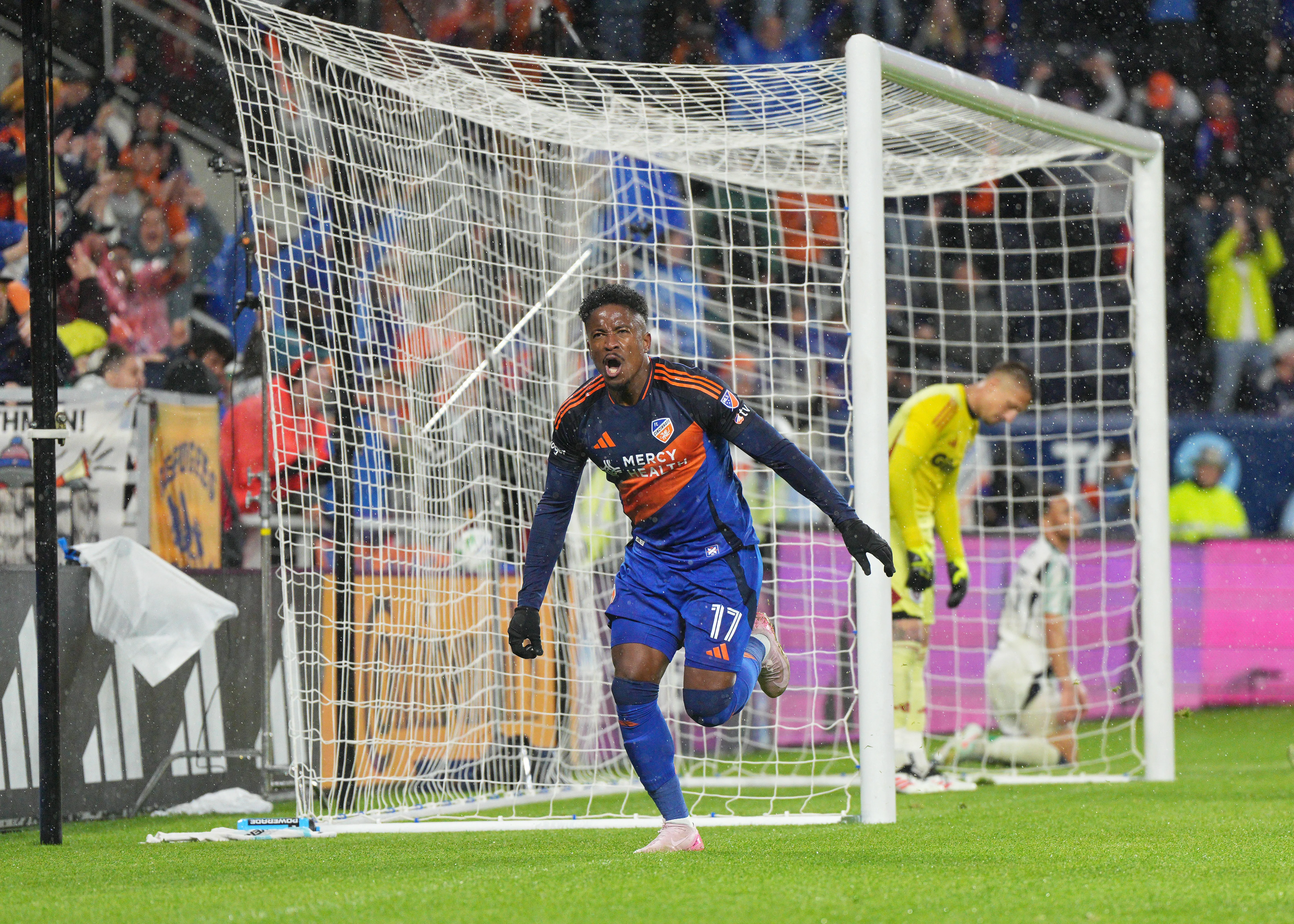 Sergi Santos celebrando un gol con la camiseta de Cincinnati FC | FOTO: Jeff Dean/Getty Images)