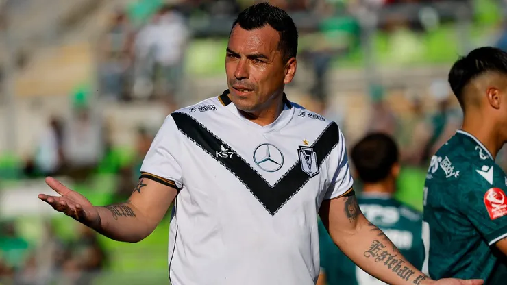 Esteban Paredes recibe un duro golpe en las últimas horas
