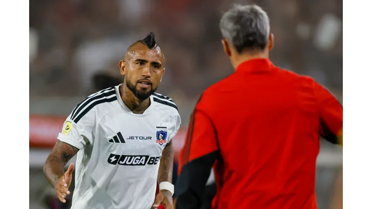 Tomás Alarcón defiende la faceta de DT de Arturo Vidal.