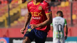 Los hispanos anunciaron un delantero con amplia experiencia en el fútbol chileno.