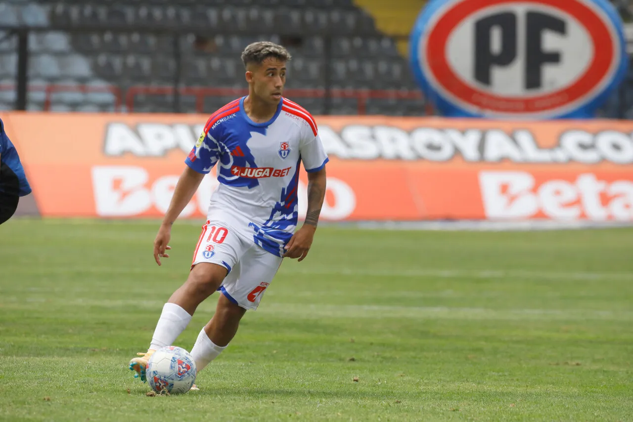 Caamaño y su claro mensaje a Assadi en la U | Foto: Photosport