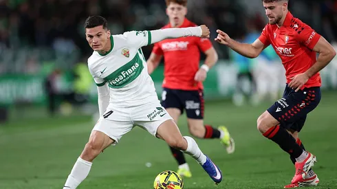 Lucas Cepeda fue titular en el empate del Elche con Osasuna. (Foto: Clive Brunskill/Getty Images)