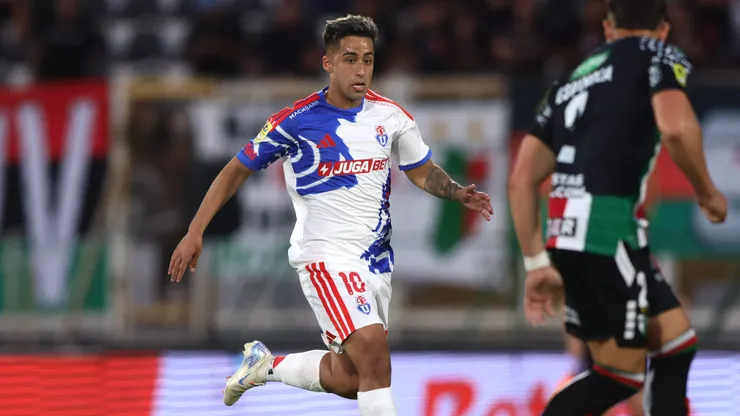 Lucas Assadi fue titular en el empate de la U con Palestino. (Foto: Felipe Zanca/Photosport)