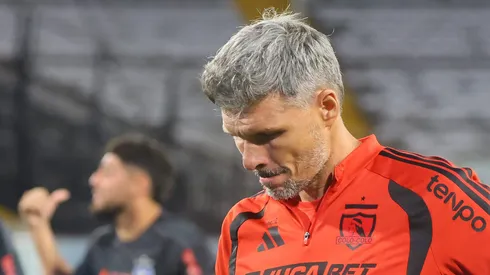 Fernando Ortiz pierde a pieza clave de su staff de cara al Superclásico (Foto: Jonnathan Oyarzún/Photosport)
