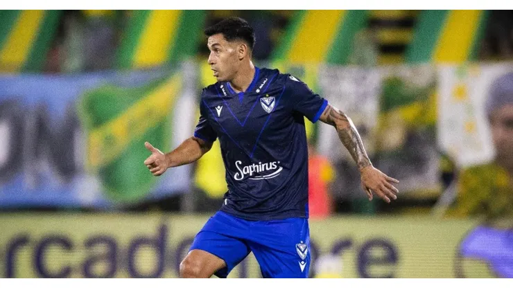 Claudio Baeza realizó un gran partido y recibe halagos de la hinchada del Fortín.