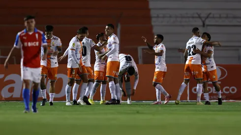 Cobresal vence a la UC y le quita el invicto.