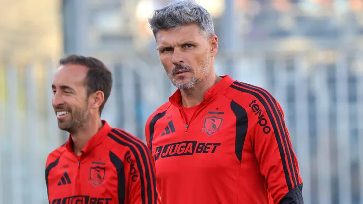 Fernando Ortiz comienza a preparar su oncena de cara al Superclásico ante U. de Chile (Foto: Photosport)