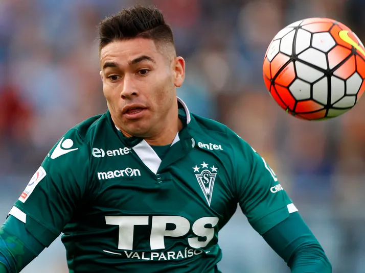 Ídolo de Santagio Wanderers reacciona al posible fichaje del Torta en Everton