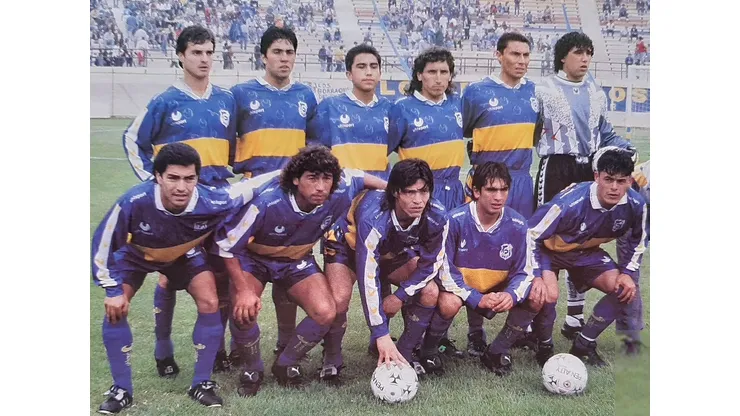 Rodolfo Moya sube imagen del Torta Opazo con camiseta de Everton.