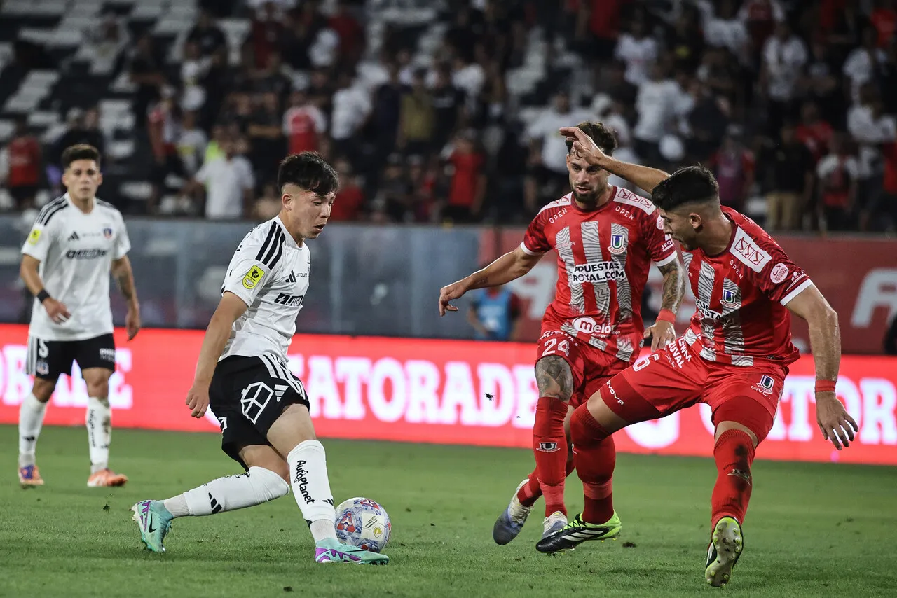 Hernández entró en el primer tiempo por Javier Correa. | Foto: Photosport