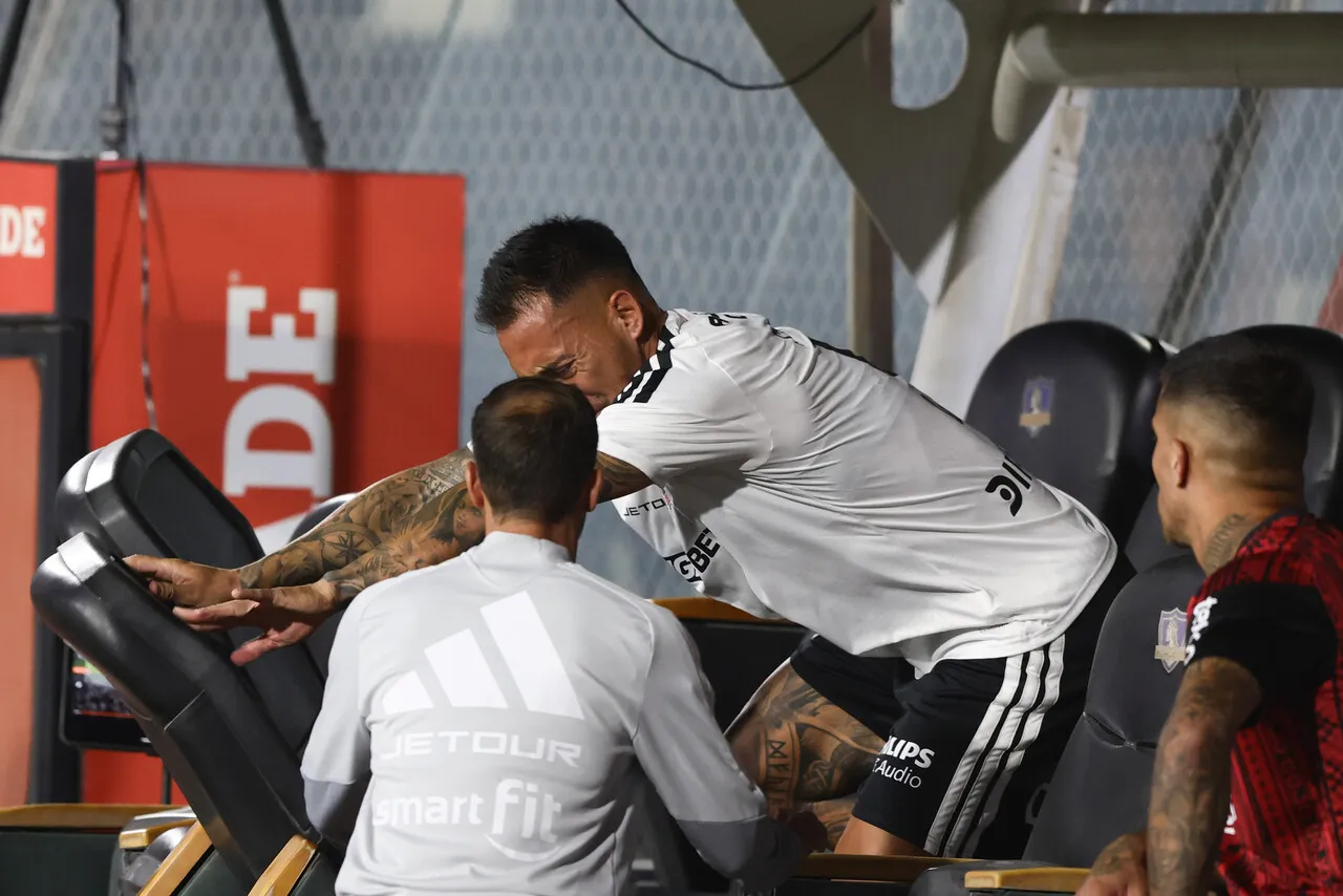 Correa y su minuto de furia tras su lesión | Foto: Photosport