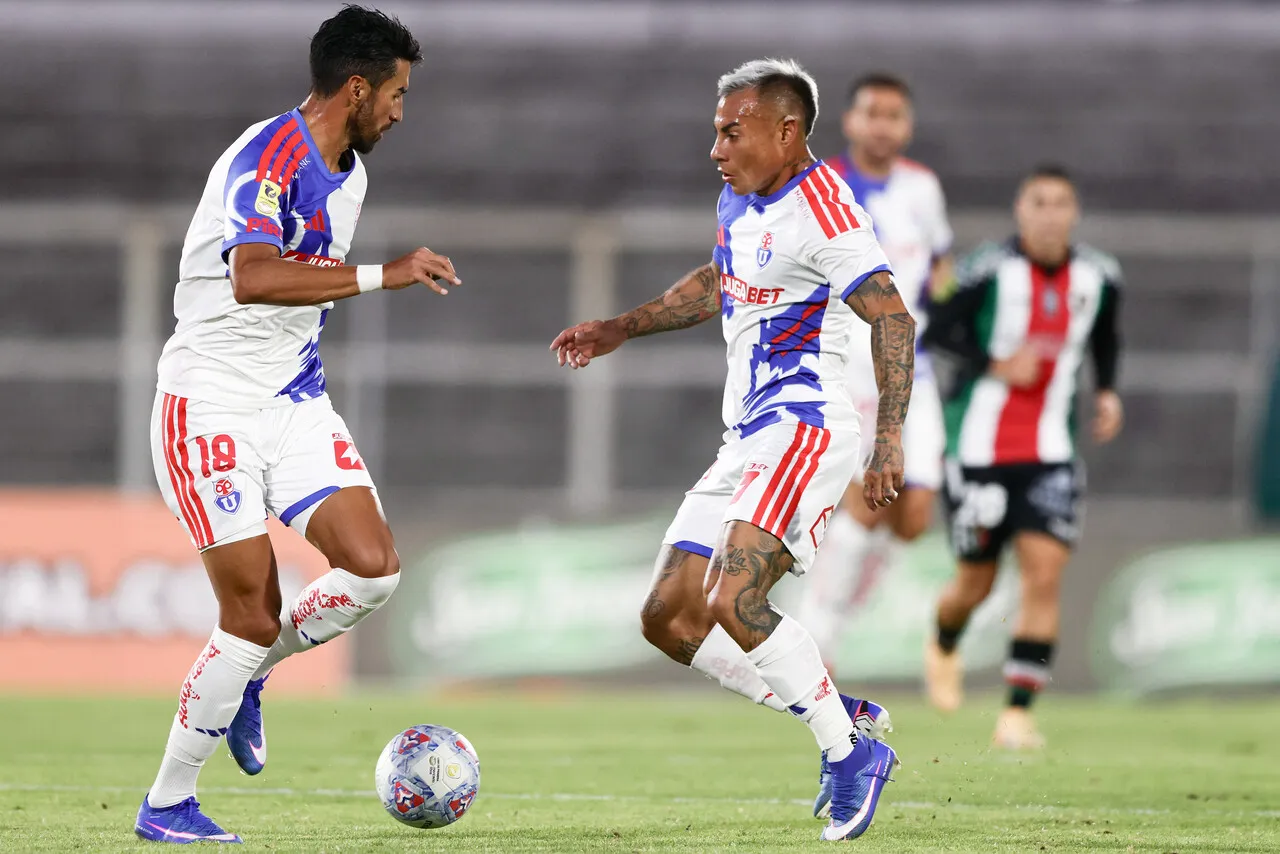 La U tiene a su delantera a disposición ante Limache. | Foto: Photosport