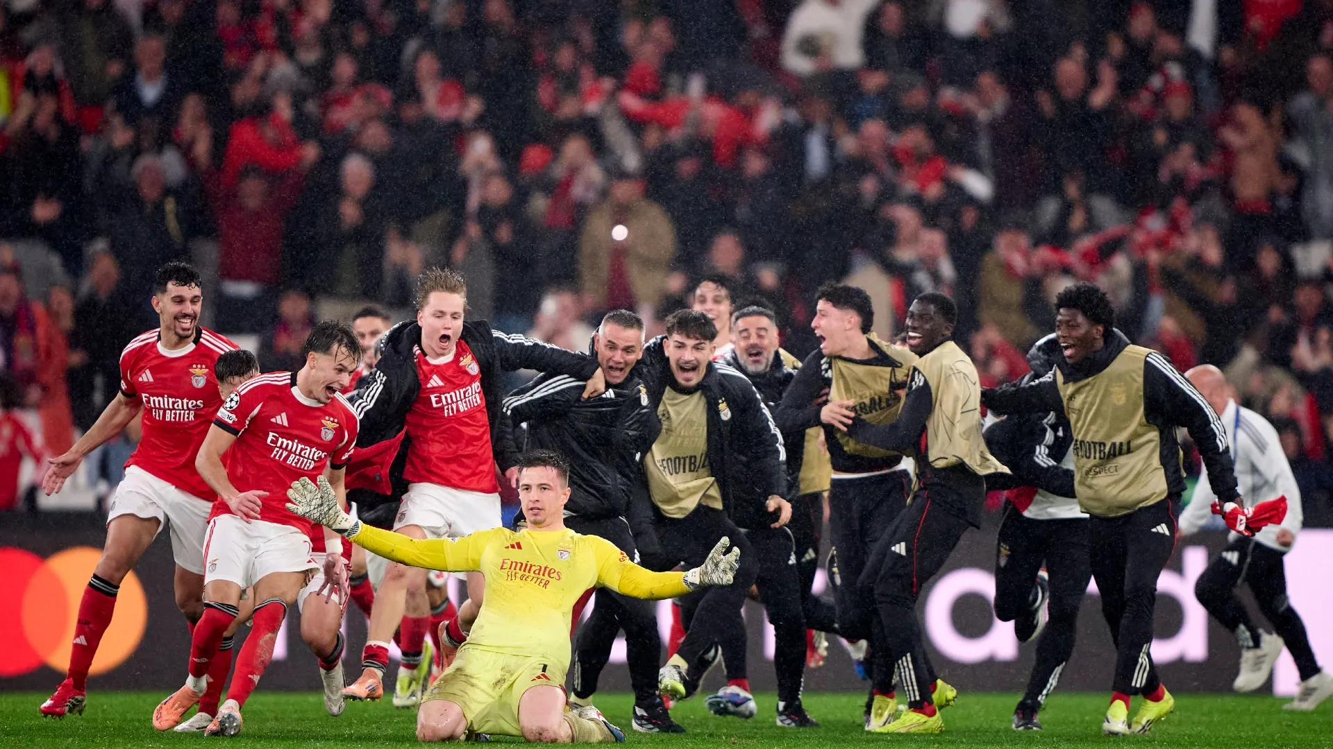 El arquero Anatoliy Trubin fue la figura del encuentro al convertir un gol en el último minuto ante el Real Madrid | FOTO: Getty Images