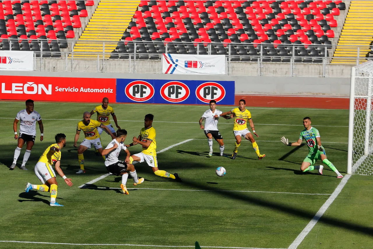 Aquel día, Colo Colo derrotó 1-0 a la U. de Conce con gol de Pablo Solari (Photosport).