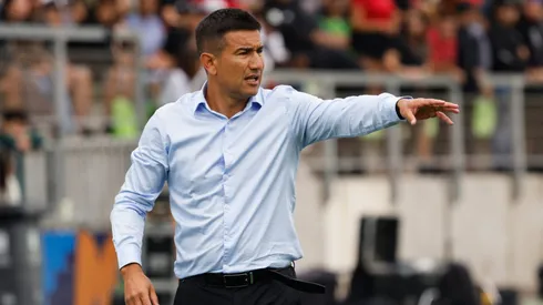 Limache enfrenta a la U.
