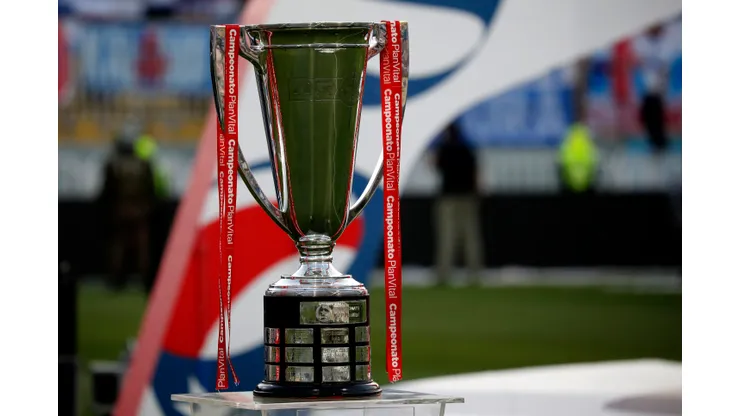Huachipato y Palestino, el partido que va por la televisión abierta.