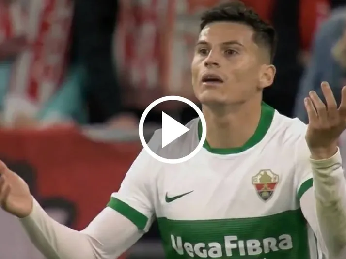 Insólita amonestación de Lucas Cepeda en Elche