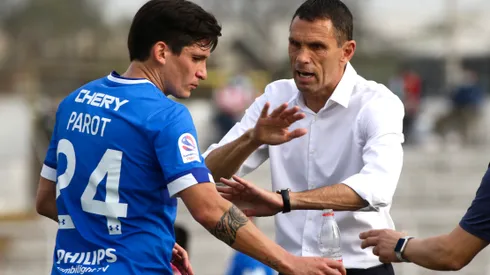 Gustavo Poyet revela la petición que le hizo a Juan Tagle cuando fue DT de la UC.
