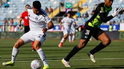 Julio Rodríguez sin piedad con Omar Carabalí.