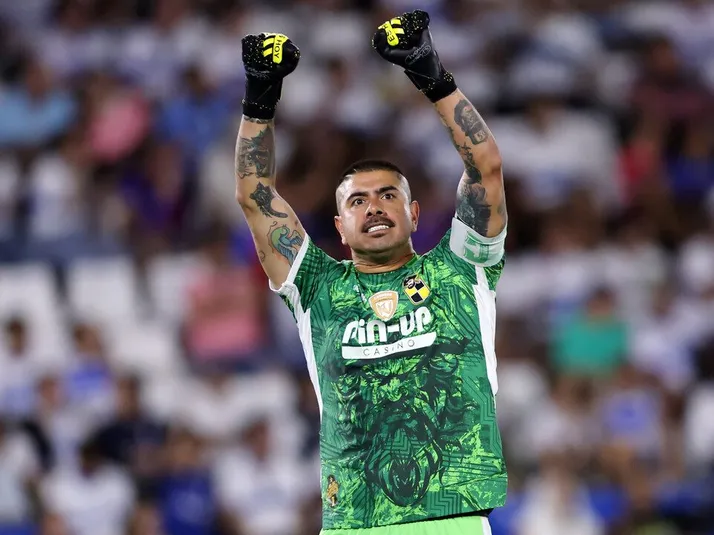 La nueva tocada de oreja de Sánchez a la UC: el mensaje que encendió las redes