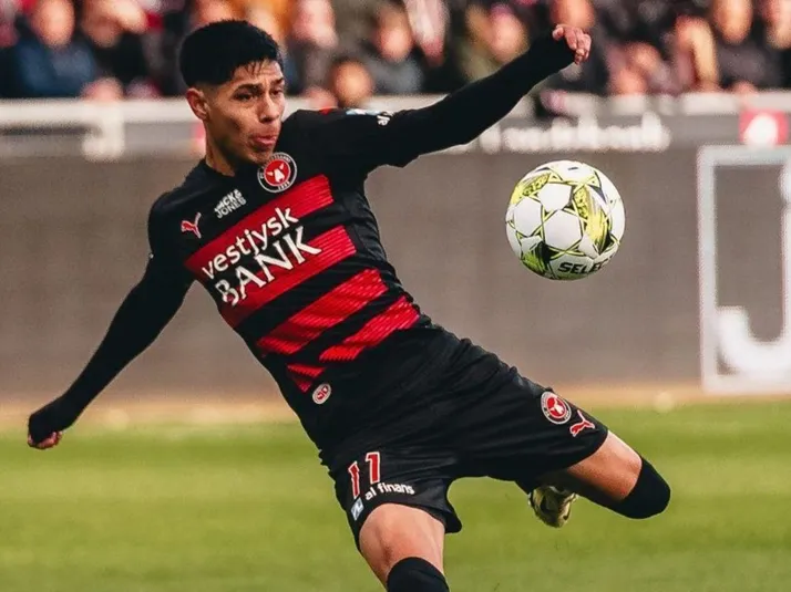 La impresionante arenga del DT del Midtjylland a Darío Osorio