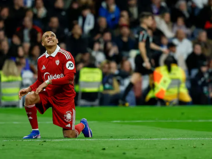 Prensa española destruye a Alexis Sánchez: "Hizo absolutamente todo mal..."