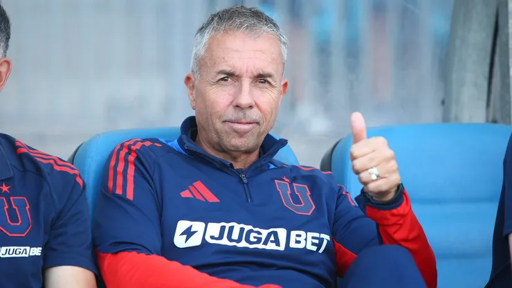 Gustavo Álvarez podría volver a dirigir a este equipo tras su salida de la U