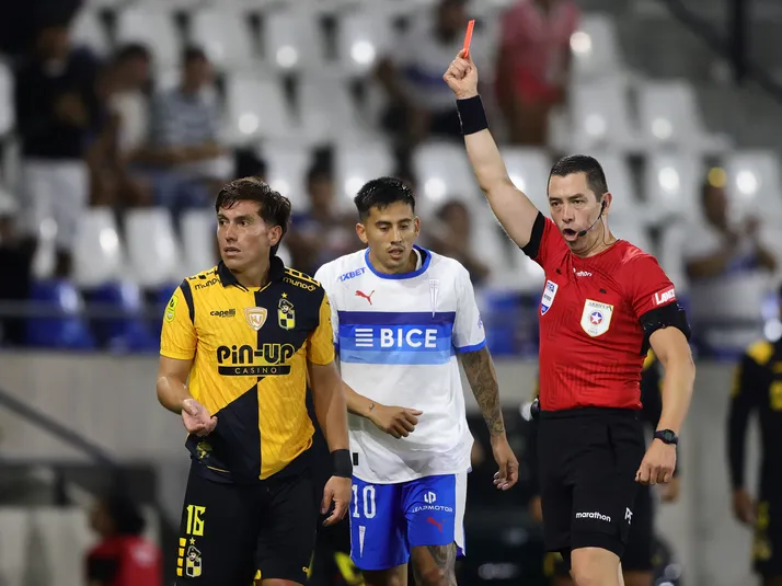 ¿Bien expulsado?: Así operó el VAR en el partido entre la UC vs. Coquimbo Unido
