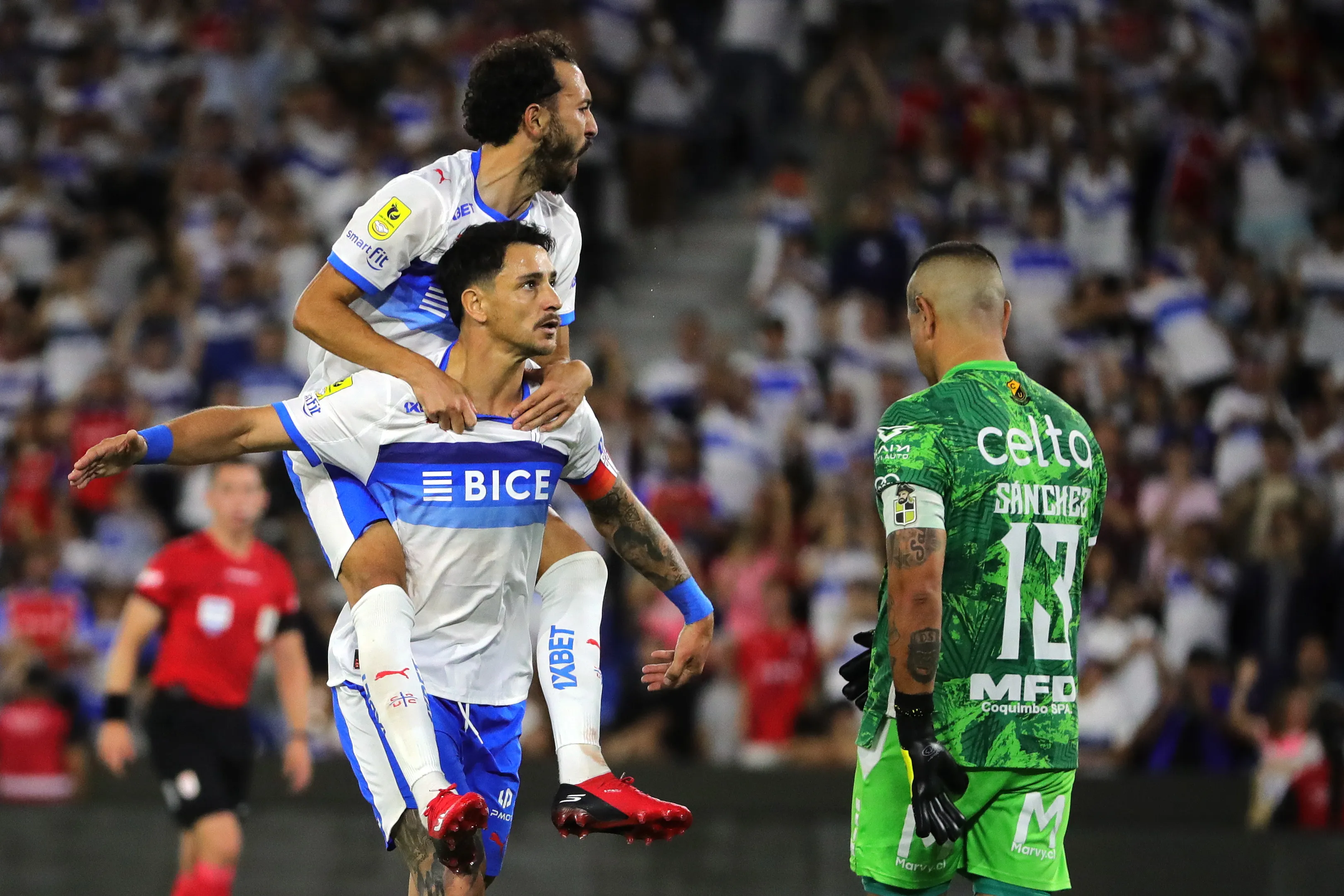 Fernando Zampedri encaminó la victoria de los Cruzados