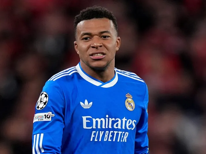 Por qué no juega Mbappé en Real Madrid vs. Benfica por los playoffs