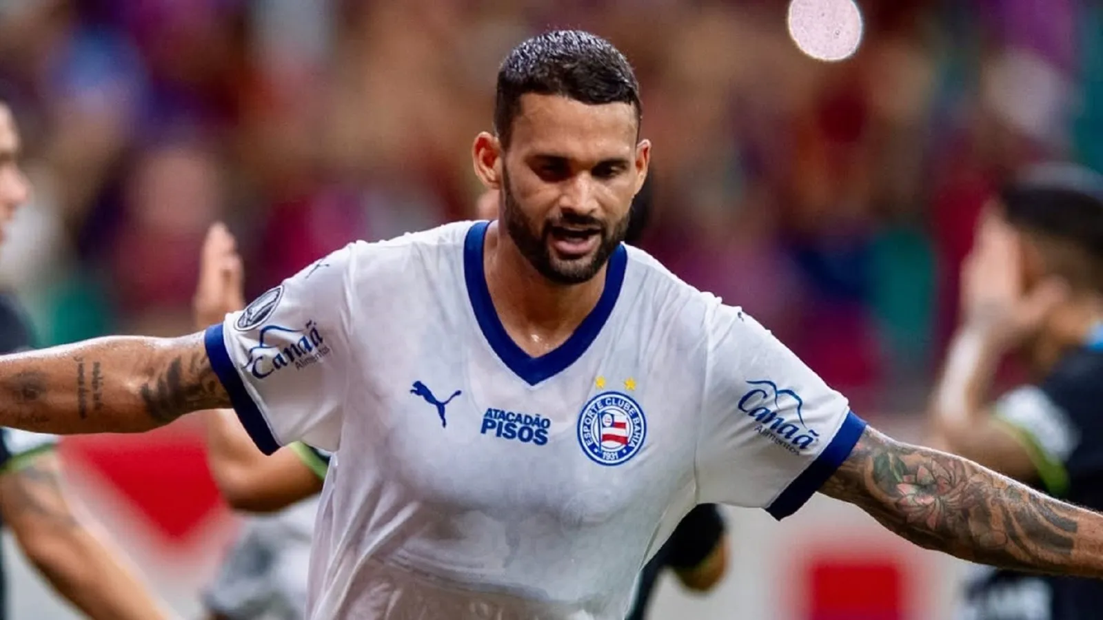 Bahía arrancó como favorito, pero O’Higgins tuvo más oficio en Brasil.