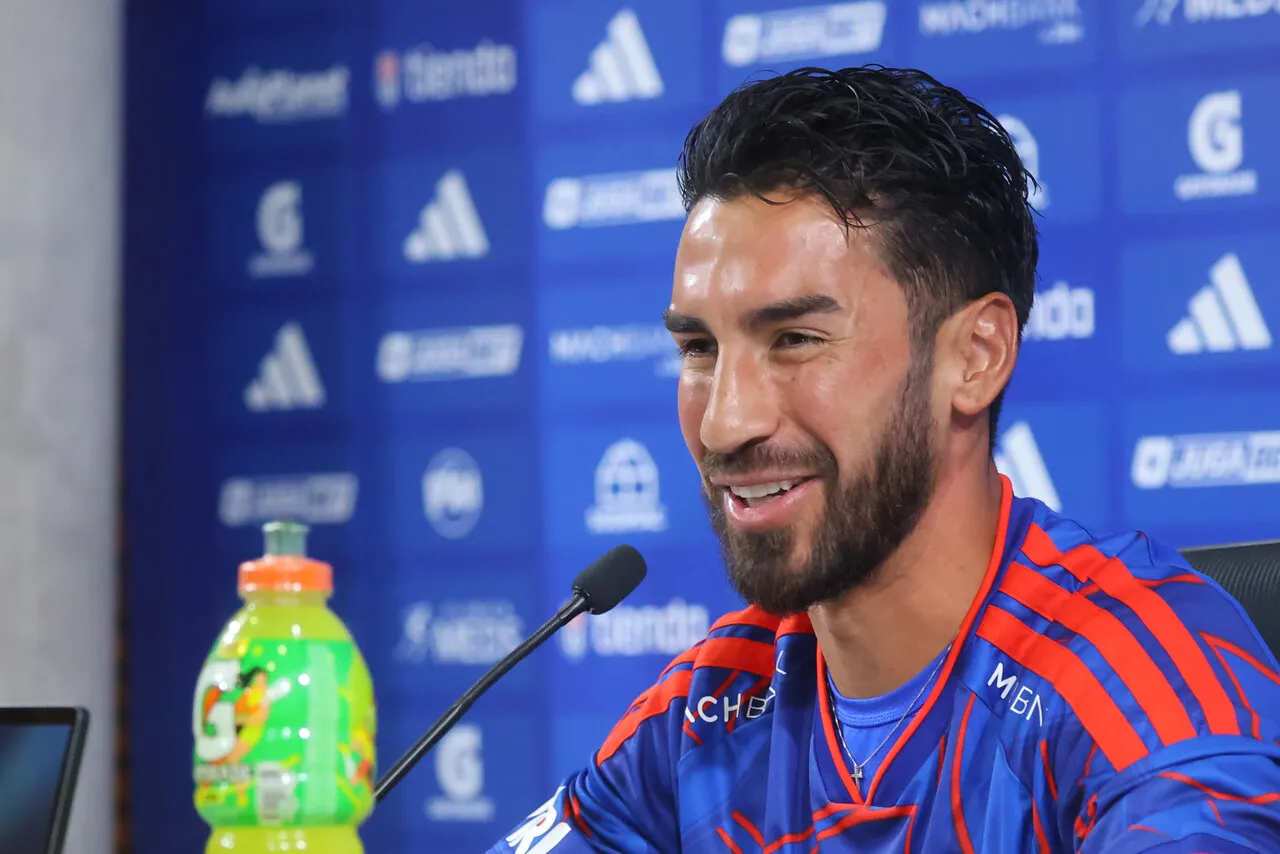 Lucero vivirá su primer Superclásico con la camiseta de la U. | Foto: Photosport