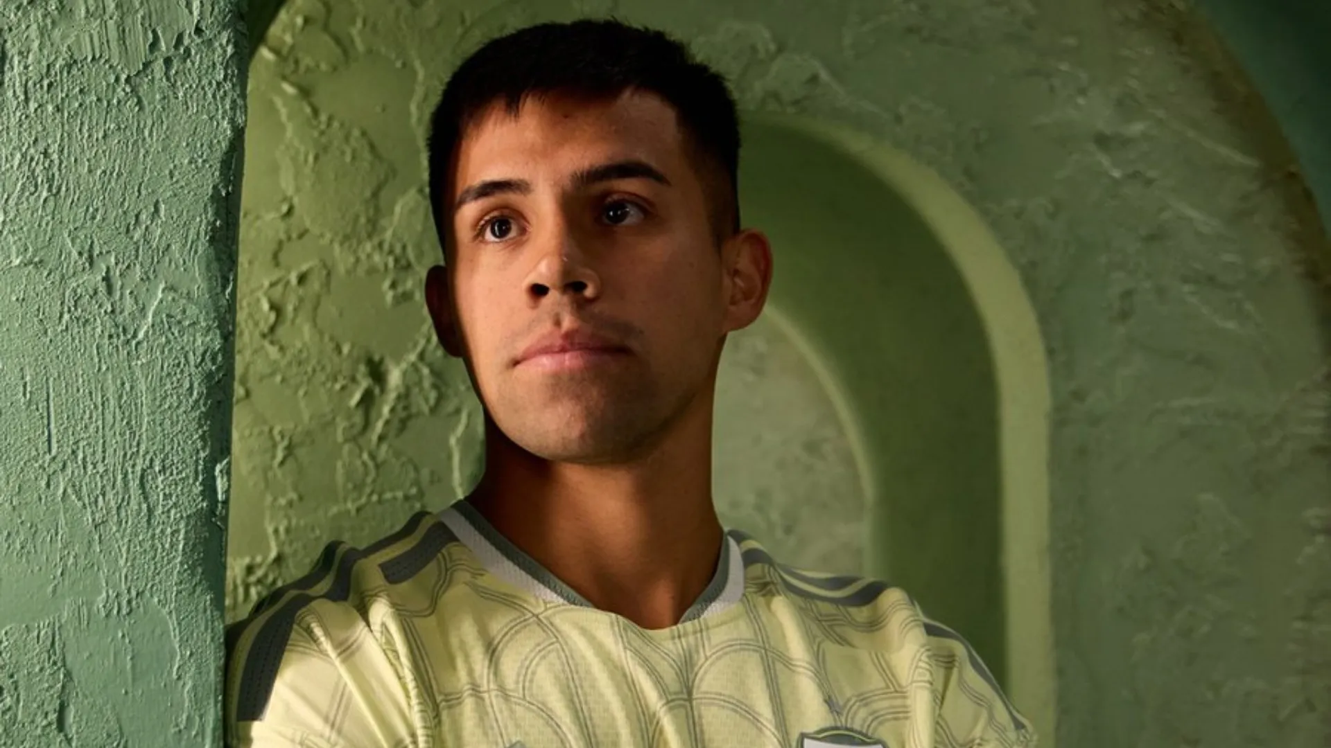 Alexander Aravena ya posó con la camiseta de su nuevo club | FOTO: Portland Timbers