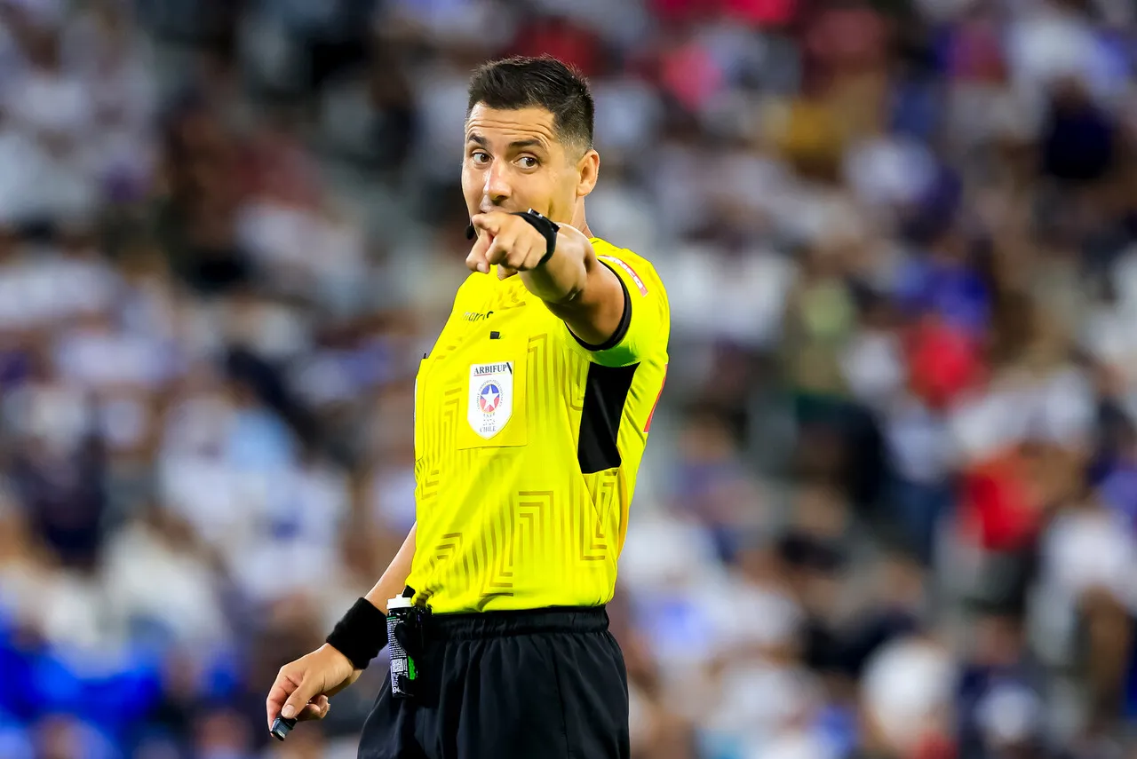 Rivarola teme por el arbitraje de Garay. | Foto: Photosport