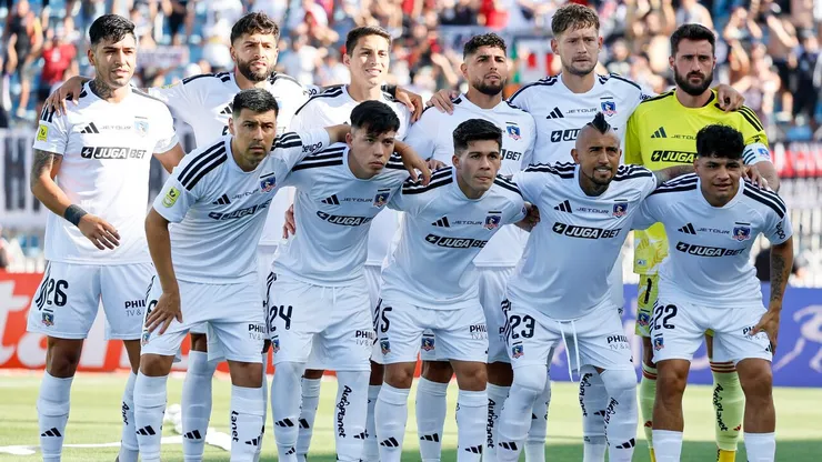 El 11 de Colo Colo para jugar el Superclásico.
