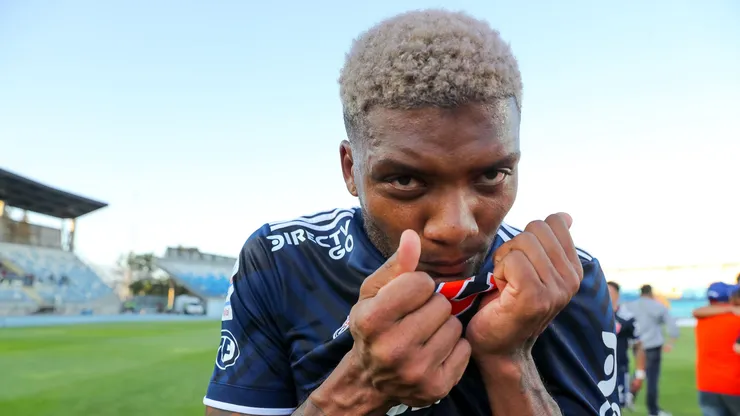 Junior Fernandes rompió el silencio sobre una presunta vuelta a Universidad de Chile.
