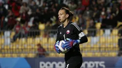 Tiane Endler será baja en La Roja.