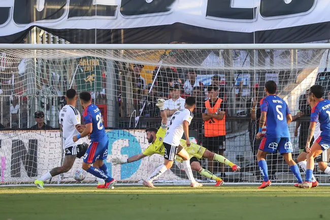 Zaldivia anotó para el triunfo azul | Foto: Photosport