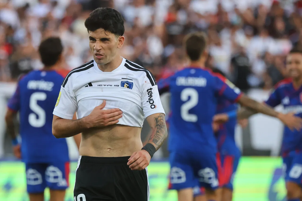 Pastrán tuvo un remate y nada más. | Foto: Photosport