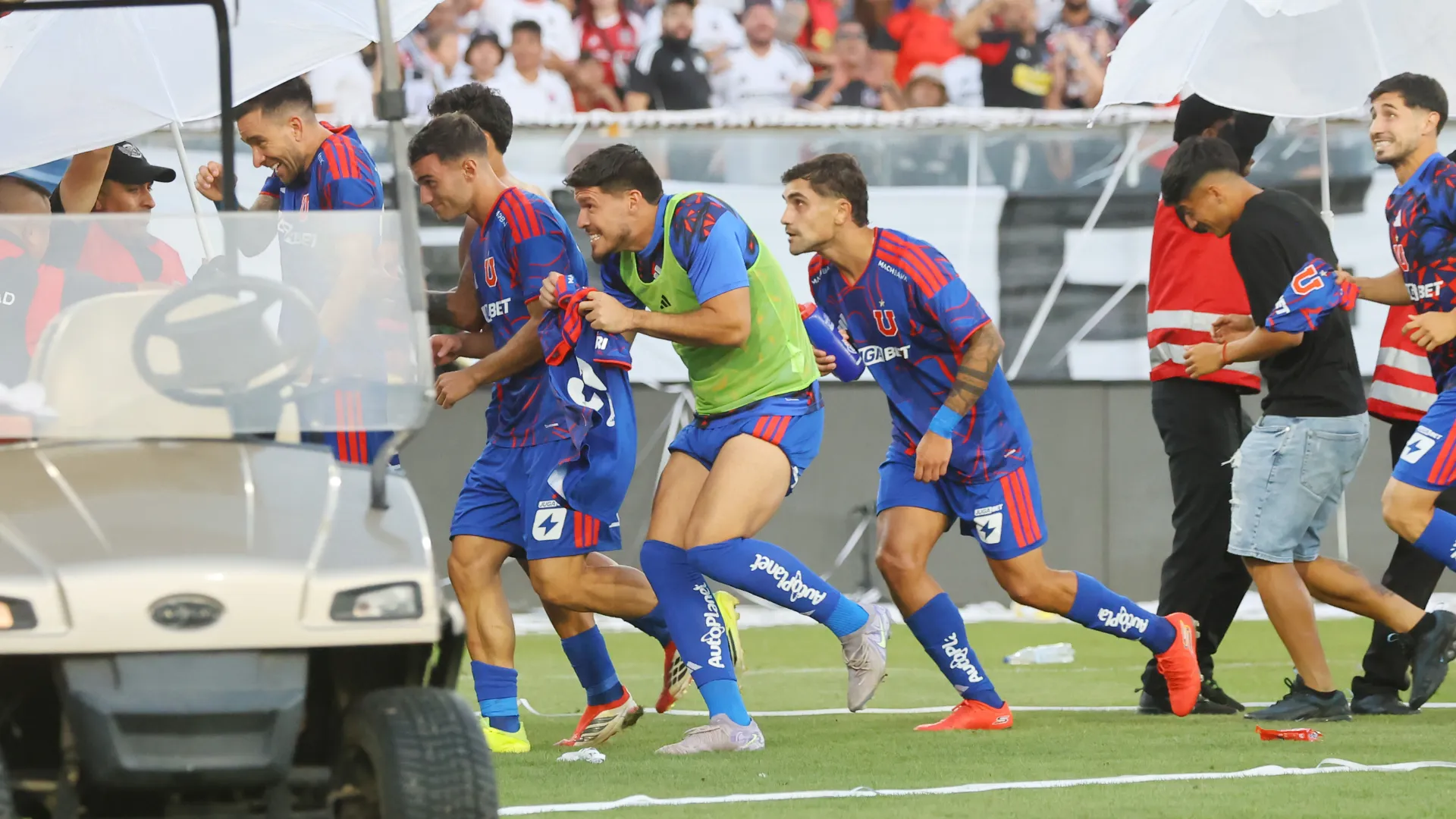 Universidad de Chile reclamó tras su visita a Colo Colo en el Estadio Monumental. (Imagen: Photosport)