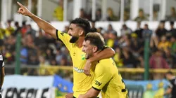 El exdefensor colocolino se lució y fue figura ante el vigente campeón de la Recopa.