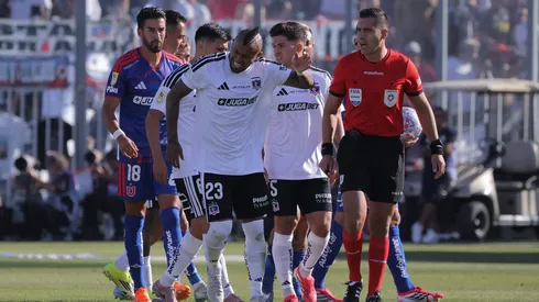 Revelan la razón de la amonestación a Arturo Vidal en el Superclásico